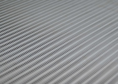 Porcellana Grande collegamento 4070 di spirale del tessuto di maglia del poliestere del ciclo 100 per l'elaborazione della roba di alimento fornitore