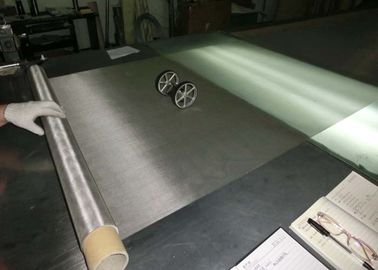 Porcellana Rete metallica ad alta resistenza dell'acciaio inossidabile per il filtraggio di Industray, dimensione del foro quadrato fornitore