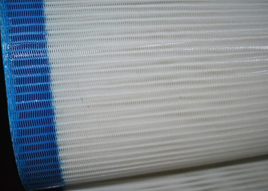 Grande collegamento 4070 di spirale della cinghia del tessuto di maglia del poliestere del ciclo 100 per l'elaborazione della roba di alimento