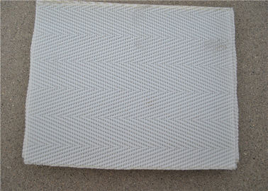 Porcellana Cinghia resistente ad alta temperatura della maglia del poliestere con bianco usato per acque luride fornitore